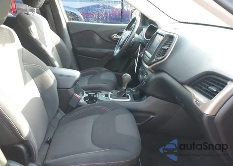 2017 Jeep Cherokee Latitude 4X4 z USA, uszkodzony, nr VIN 1C4PJMCB9HW510632